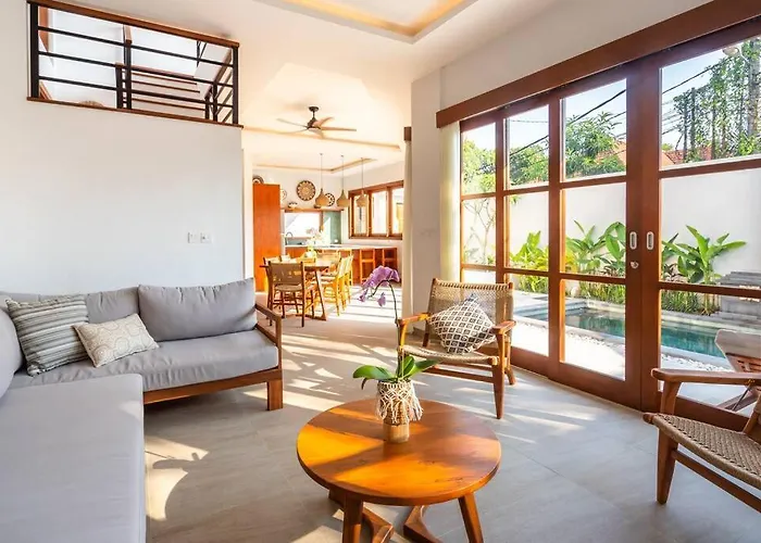Bright Modern In Perfect Walkable Location サヌール